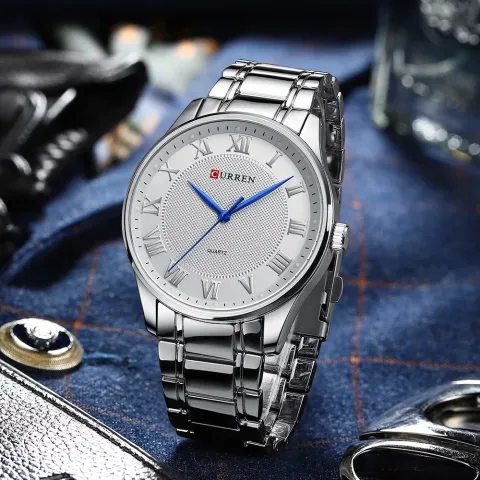 CURREN 8409 — Clásico de acero con números romanos