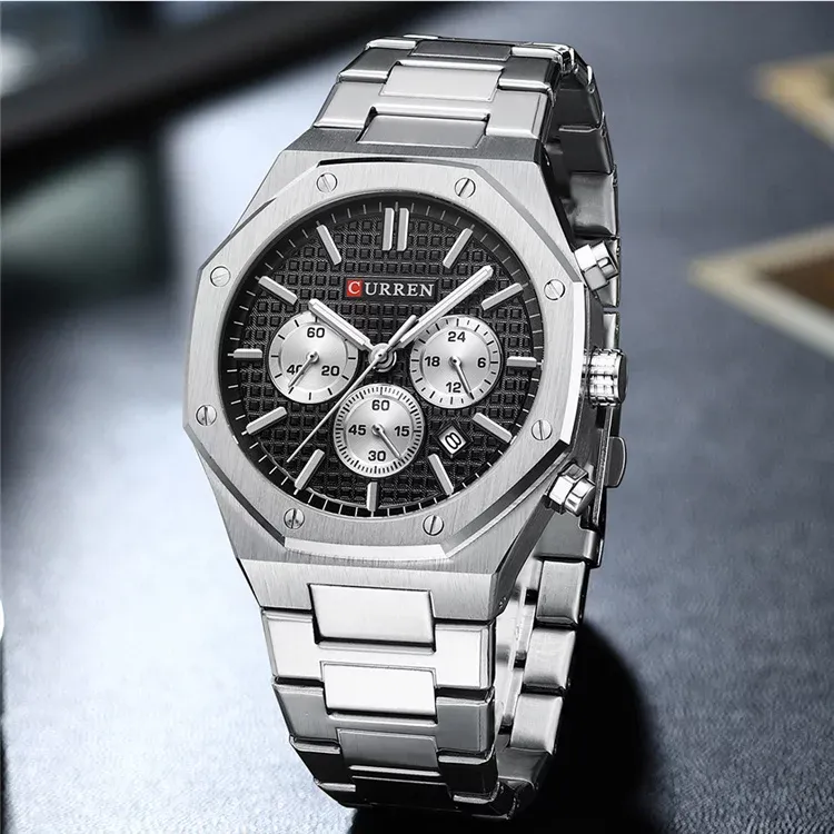 CURREN 8440 — Cronógrafo de acero, brazalete integrado