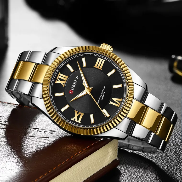 Reloj CURREN 8453 para hombre — caja de 42 mm, bisel estriado y brazalete en acero