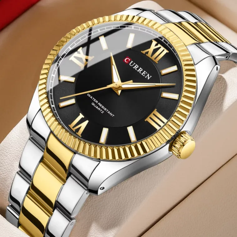 Reloj CURREN 8453 para hombre — caja de 42 mm, bisel estriado y brazalete en acero